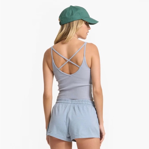 Vuori Rib Crop Tank NWT - Picture 2 of 6